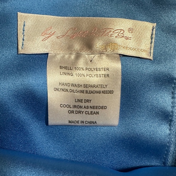 Formal 8-grade Graduation A-Line Lace Chiffon Knee-Length Dress Royal Blue - Picture 7 of 9